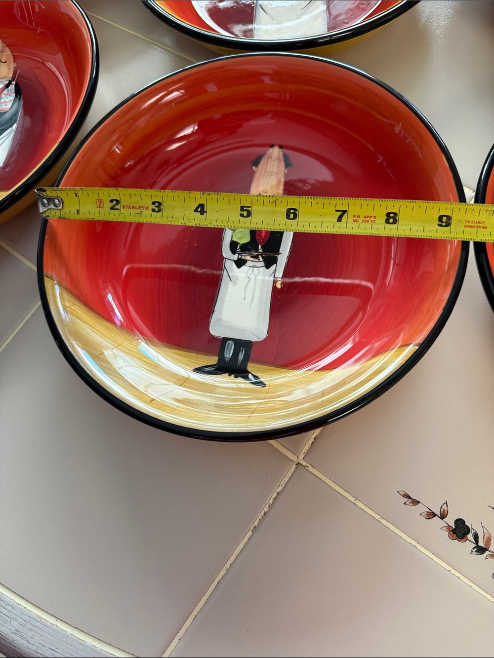 Certified International 13" Pasta Salad Serving Bowl and Dinner Plates. - Picture 10 of 13
